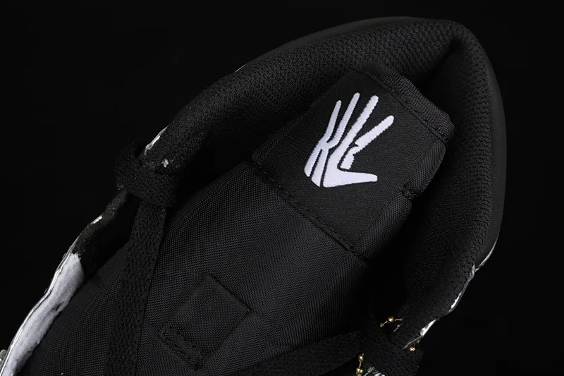 All categories Air Jordan Jordan series basketball shoes Air Jordan 1 High #ZG version Air Jordan 1 Pass The Torch AJ1 Joe 1 Leonard liquid electroplating silver AQ7476-016